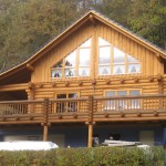 Holzhaus-Rundbohlen-Rundbalken-Wohnhaus-WB122