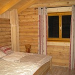 Holzhaus-Rundbohlen-Rundbalken-Wohnhaus-Innen-Lehmann9